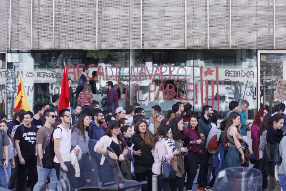 Vaga d'estudiants per demanar la rebaixa de les taxes a Girona