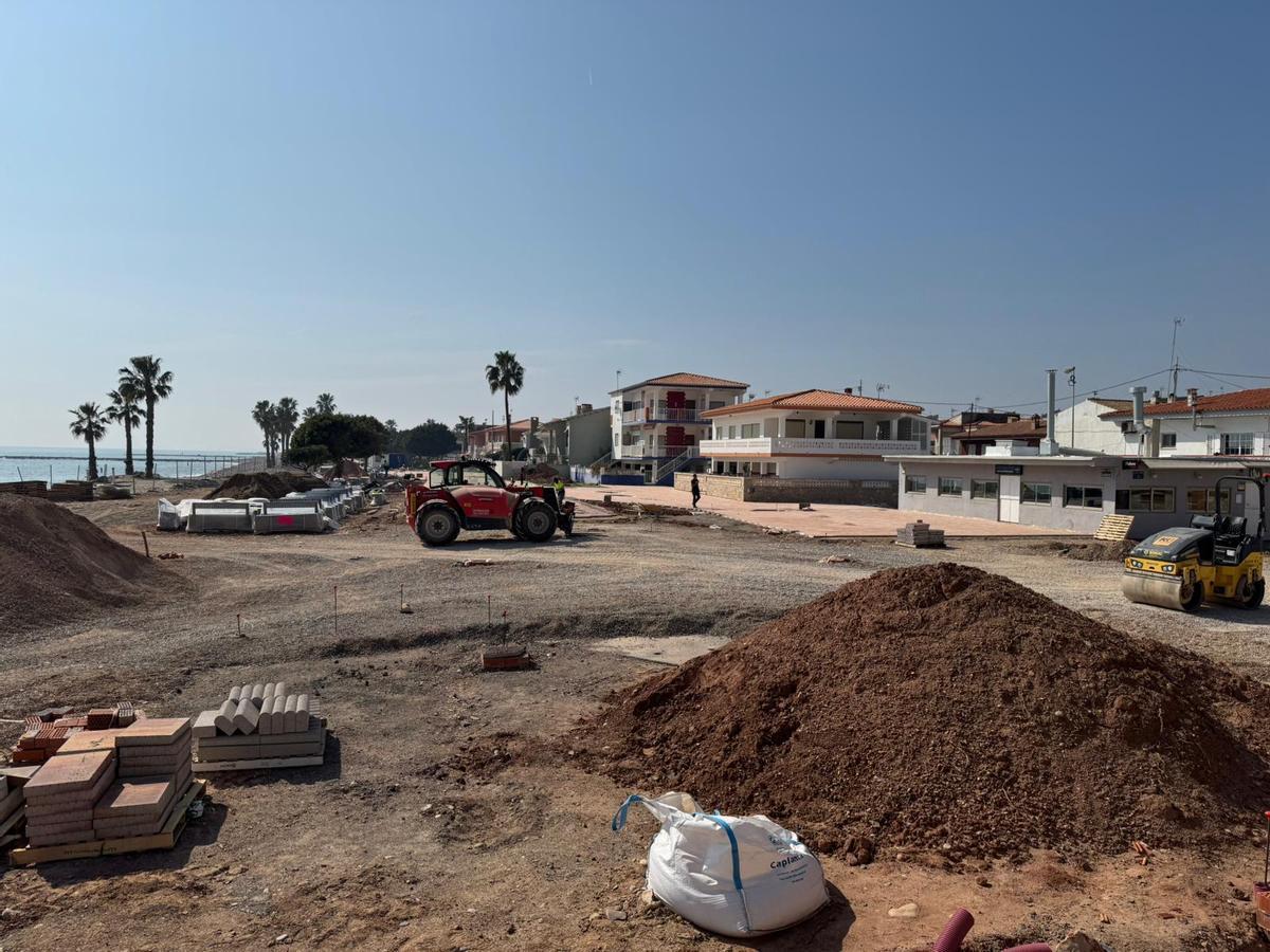 La actuación estará completamente finalizada dentro de aproximadamente un mes, coincidiendo con la inminente celebración de la Semana Santa.