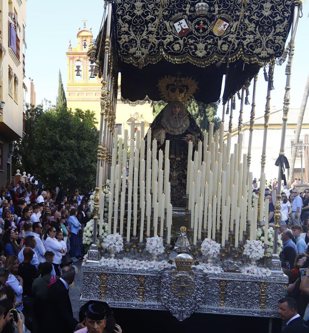 Este año se estrenará la reestructuración del palio de la titular mariana de la hermandad del Caído