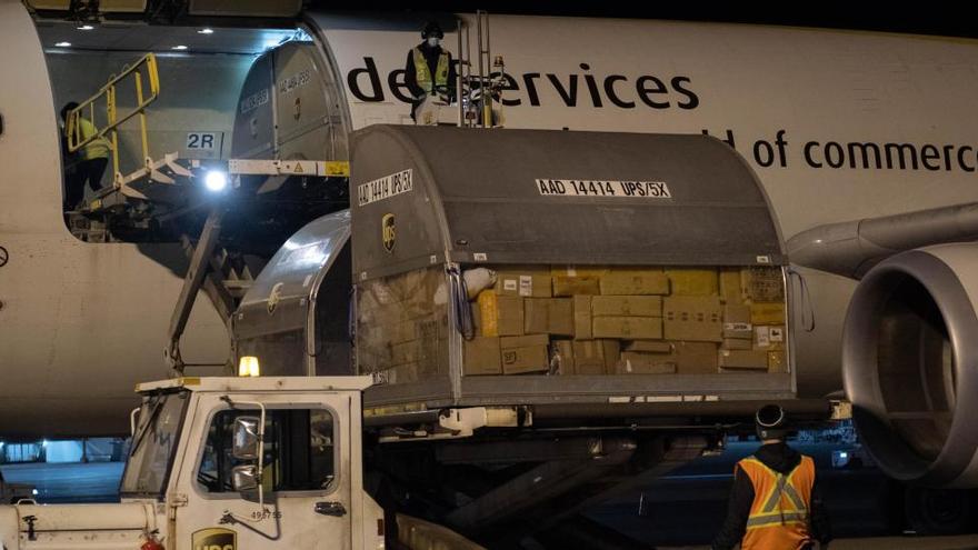 Les vacunes arriben a Canadà.