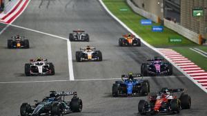 Practice start, 63 RUSSELL George (gbr), Mercedes AMG F1 Team W17, 16 LECLERC Charles (mco), Scuderia Ferrari SF-26, action during the Formula 1 Aramco pre-season testing 2026 of the 2026 FIA Formula One World Championship from February 18 to 20, 2026 on the Bahrain International Circuit, in Sakhir, Bahrain - Photo Alberto Vimercati / DPPI AFP7 20/02/2026 ONLY FOR USE IN SPAIN