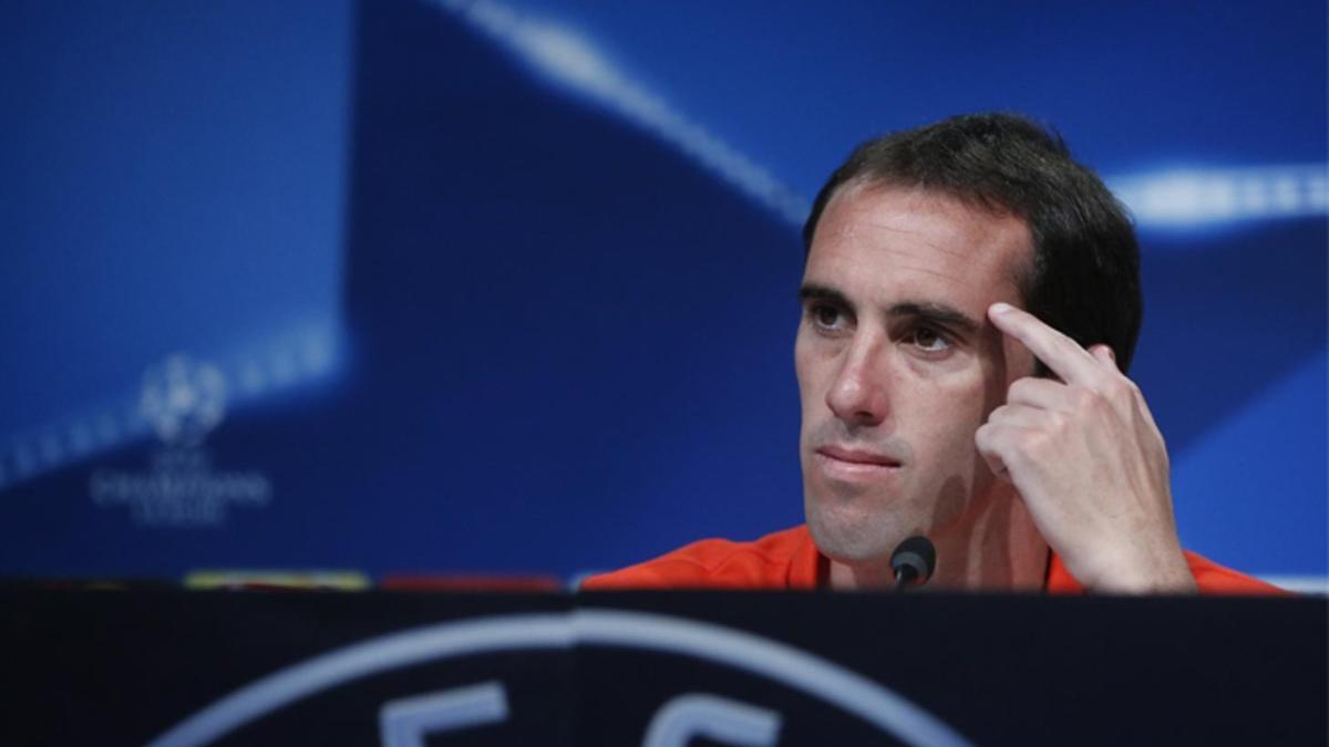 Godín, en rueda de prensa