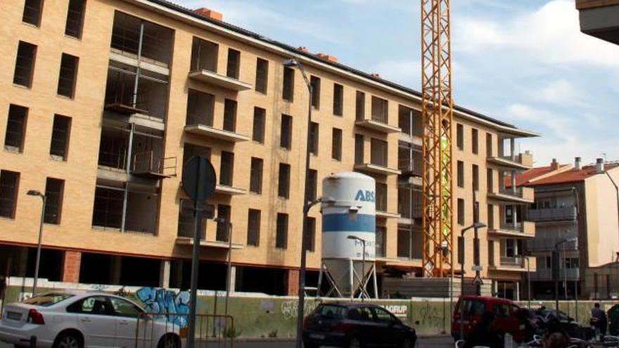 Girona té un estoc de més 14.000 pisos i cases nous, buits i pendents de vendre