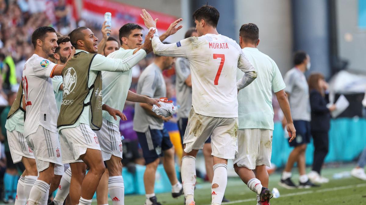 Jordi Alba y Pau Torres, titulares ante Suiza