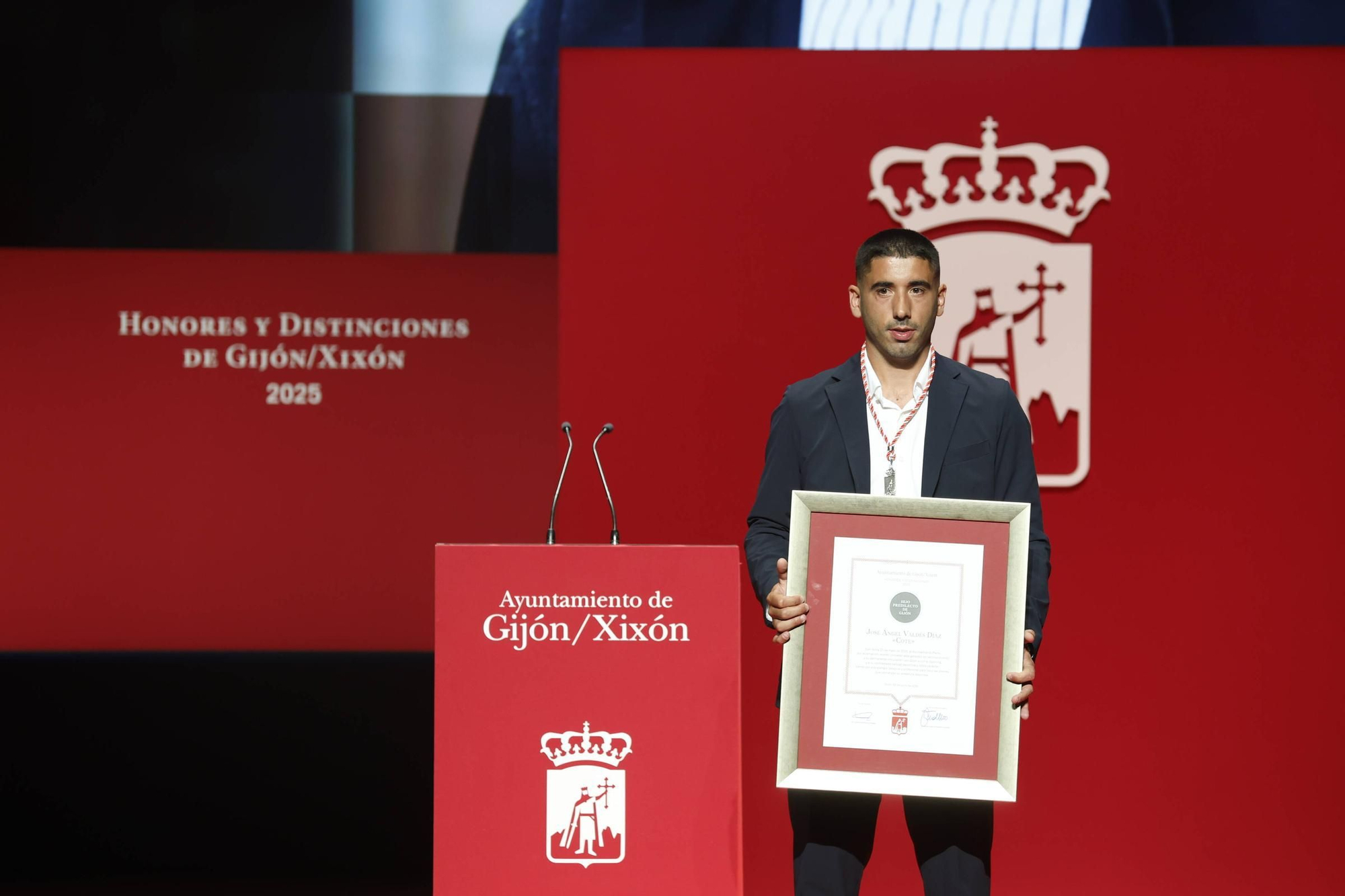 La entrega de medallas y distinciones de Gijón, en imágenes