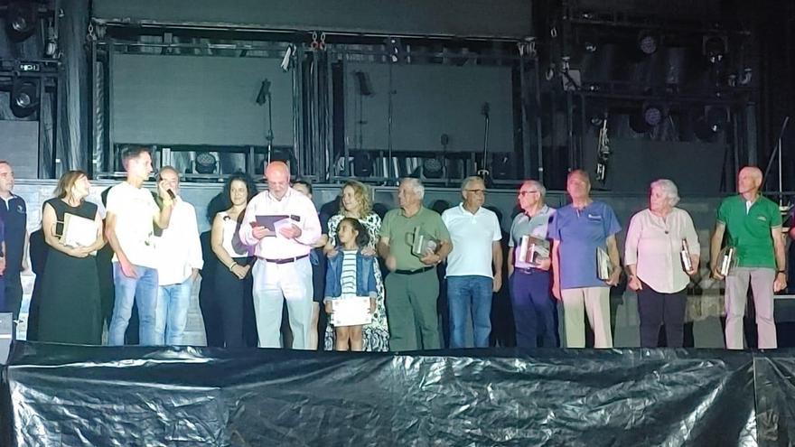 Amigos de Grado reconoce a la sociedad civil con varios premios a la "contribución a la sociedad moscona"