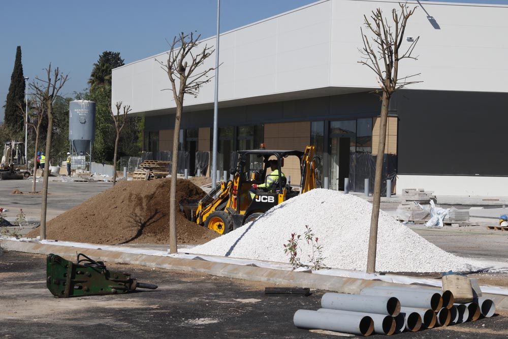 Avanzan las obras del nuevo centro comercial de la carretera de Palma