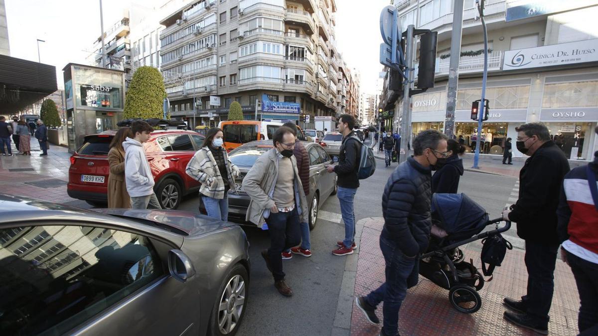 Otra imagen de una arteria comercial en la mañana de ayer 