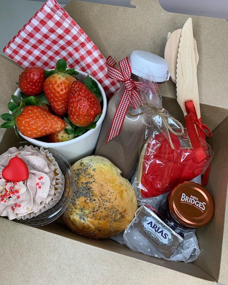 Pack de desayuno del obrador de repostaría Doce.