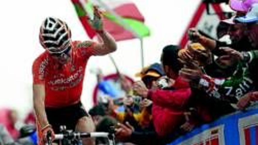 Antón y Contador, dueños en la cumbre del Zoncolan