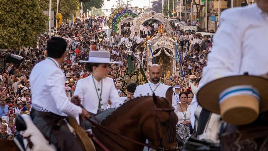 Andalucía refuerza su dispositivo para la Romería del Rocío con un hospital fijo, control de aforos y geolocalización de las hermandades