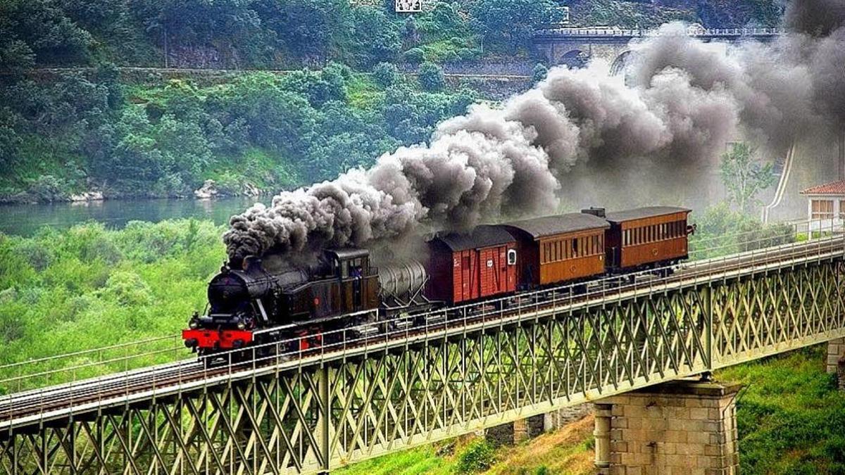 El Comboio histórico de Natal conecta las estaciones de Oporto y Ermesinde.