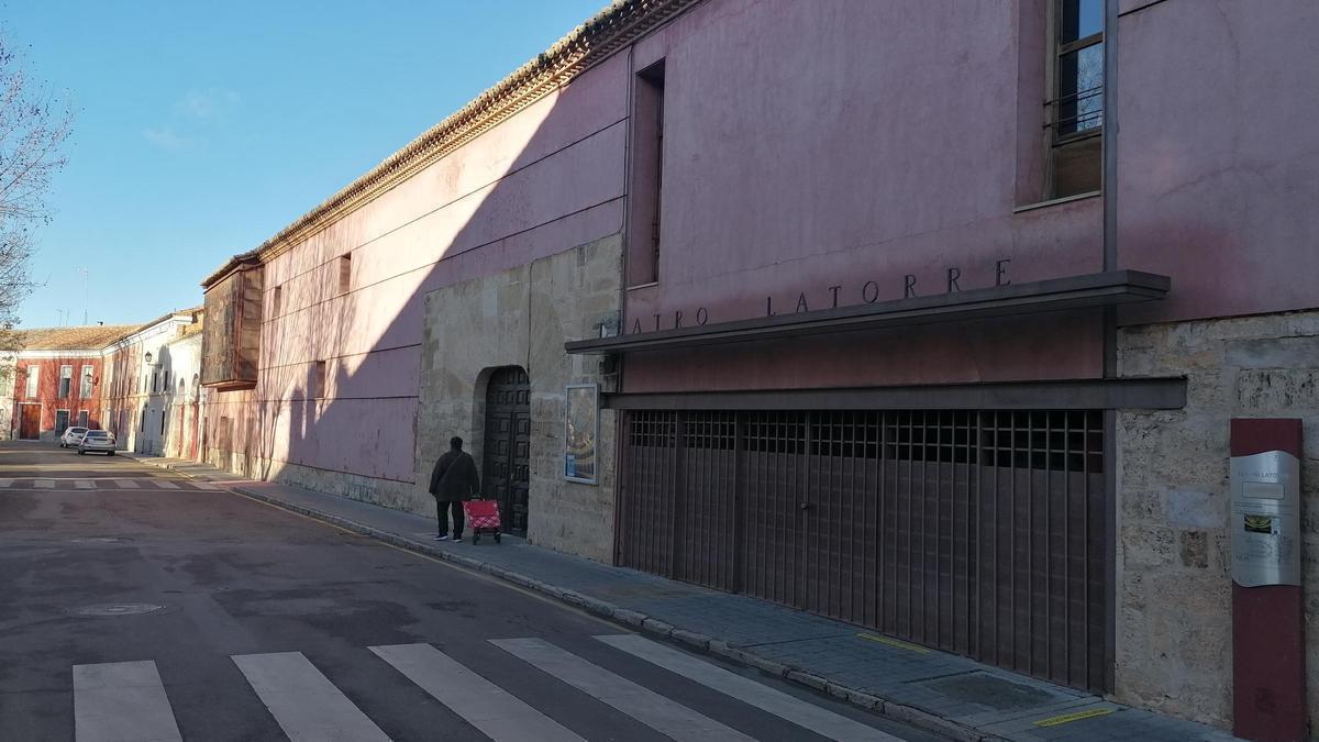 Fachada del Teatro Latorre.