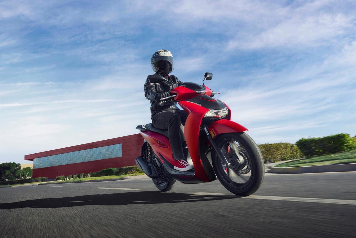 Honda SH125i 2026: más conectada, más cómoda, más SH