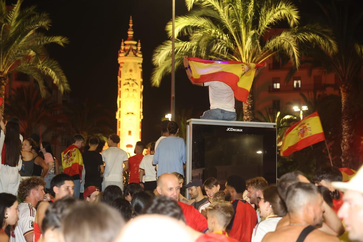 Las mejores imágenes de la celebración de la victoria de España en Alicante
