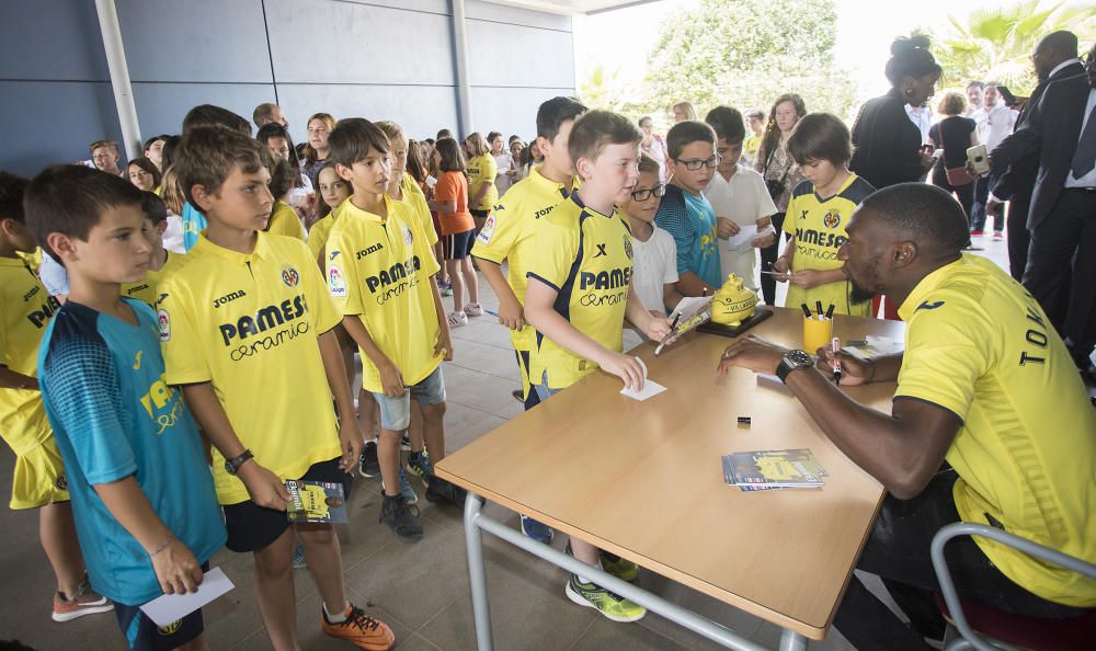 Presentación de Toko Ekambi en el Villarreal CF