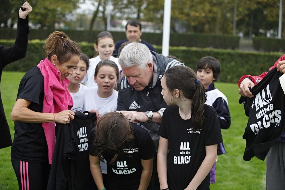 Los All Blacks dirigen un entrenamiento con alumnos en Gijón