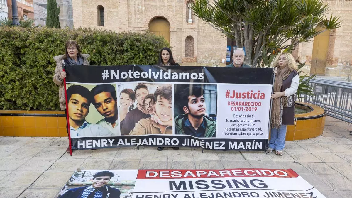 La familia de Henry Jiménez, desaparecido hace siete años en Orihuela Costa, reclama que se investigue al principal sospechoso