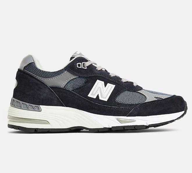 Tricolor: azul, negro y gris