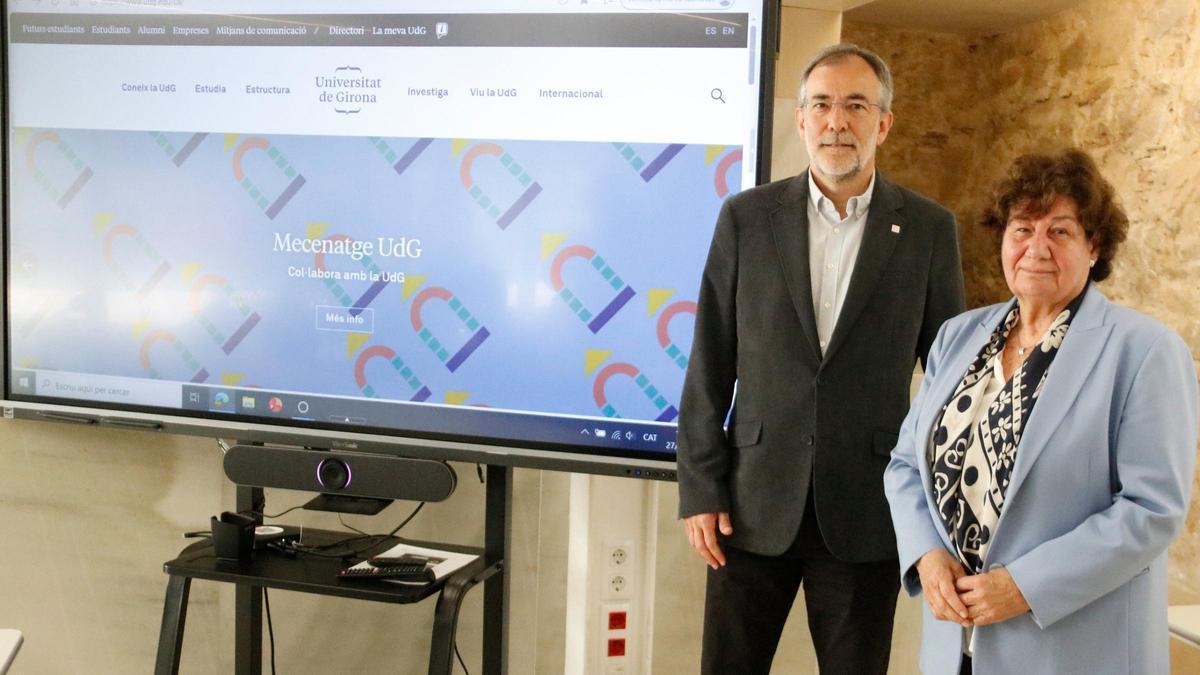 El rector de la UdG, Josep Calbó, i la presidenta del Consell Social, Assumpció Vila, presenten la nova plataforma de mecenatge.