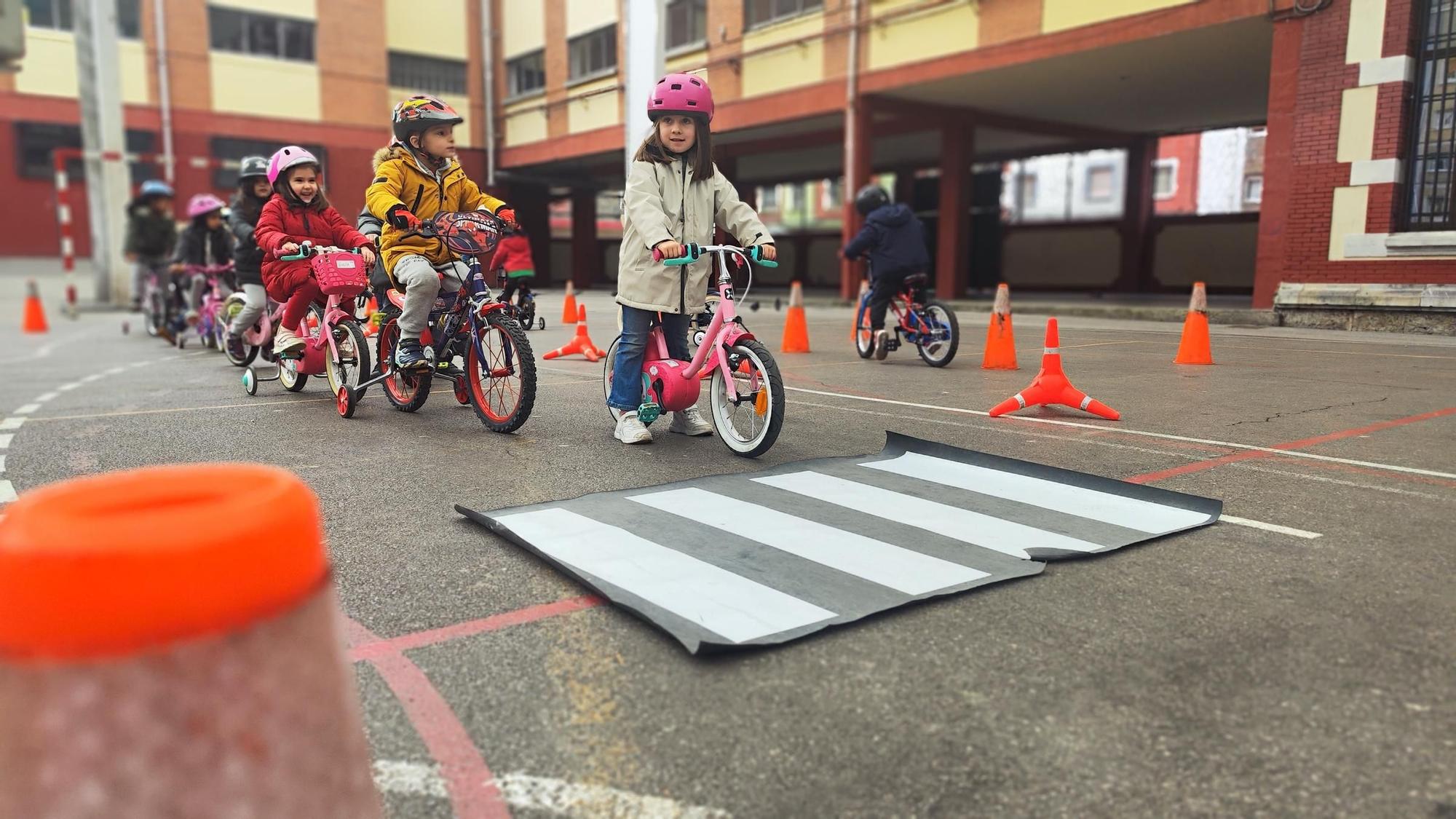 Los niños de Liceo se apuntan a la Seguridad Vial