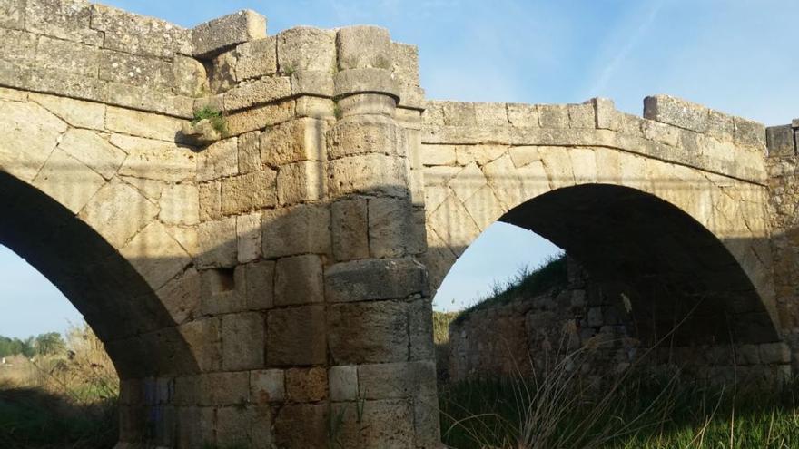 El Ayuntamiento de Requena asegura que restaurará el Puente de Jalance