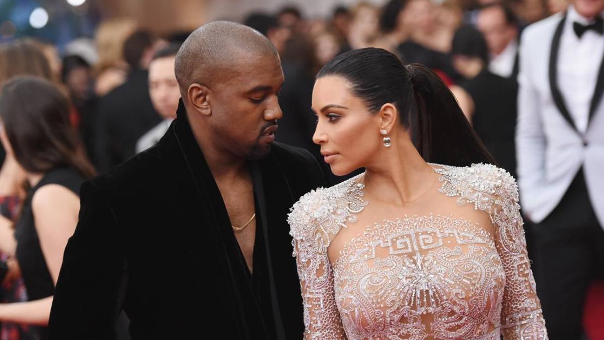 Kim Kardashian y Kanye West en la gala en 2015 en el Metropolitan Museum of Art