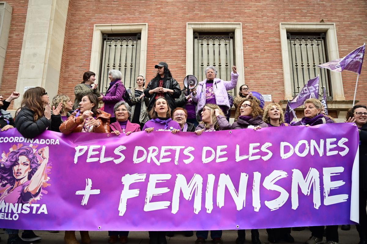 Las mujeres de Castelló se citan para una Magdalena feminista en el 8M