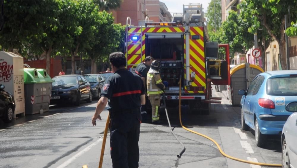 Alarma por un incendio en el barrio de La Flota