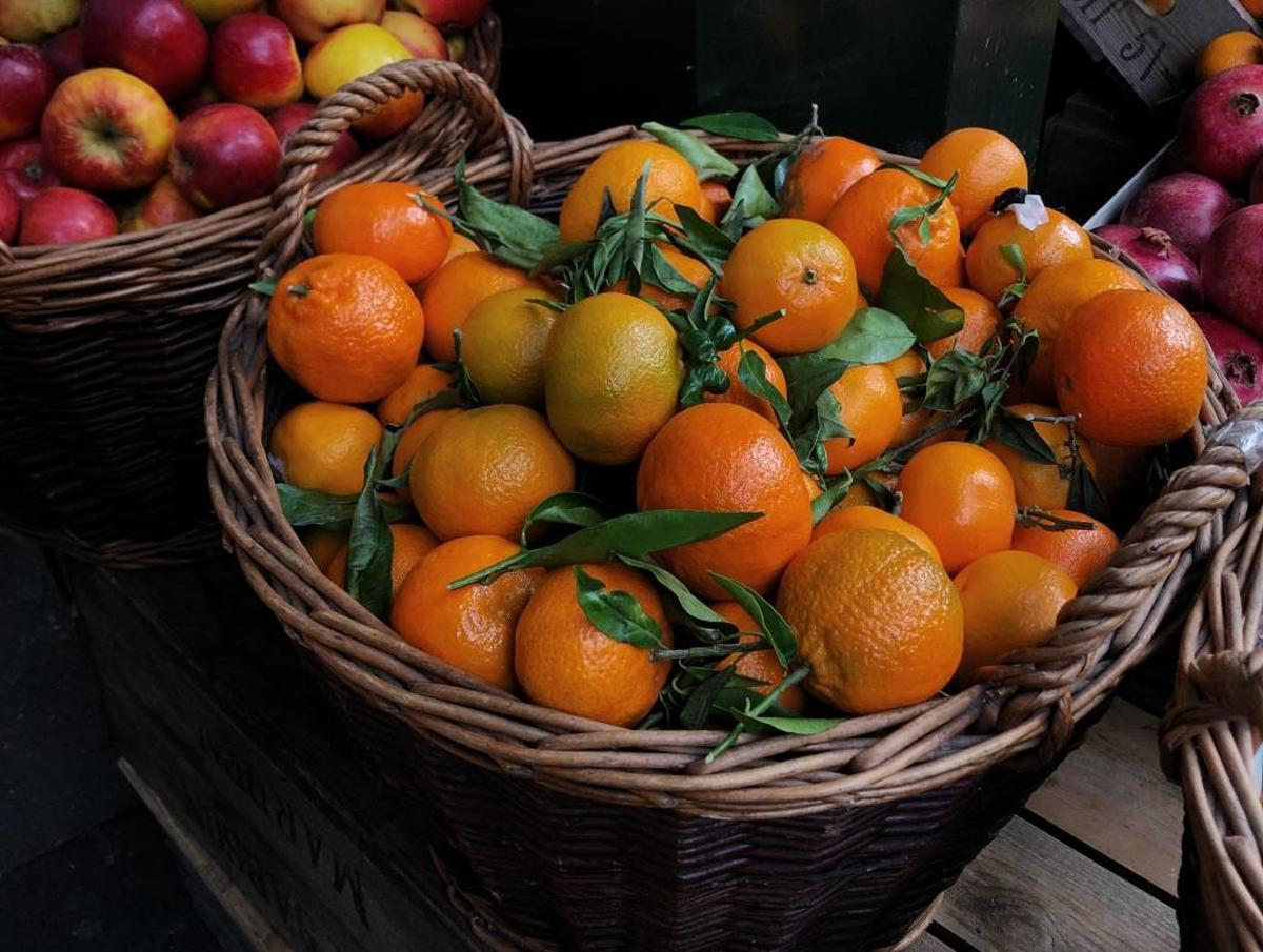 Carcaixent premiará a quien sea capaz de comerse más kilos de naranjas
