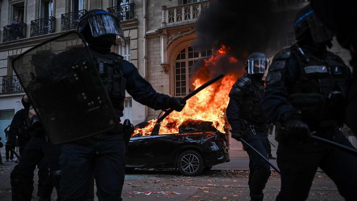 Incidentes en París durante la protesta contra el encarecimiento de la vida