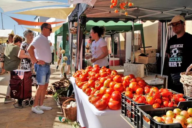 Los mejores productos de la comarca en la Feria del Huerto de Tentudía