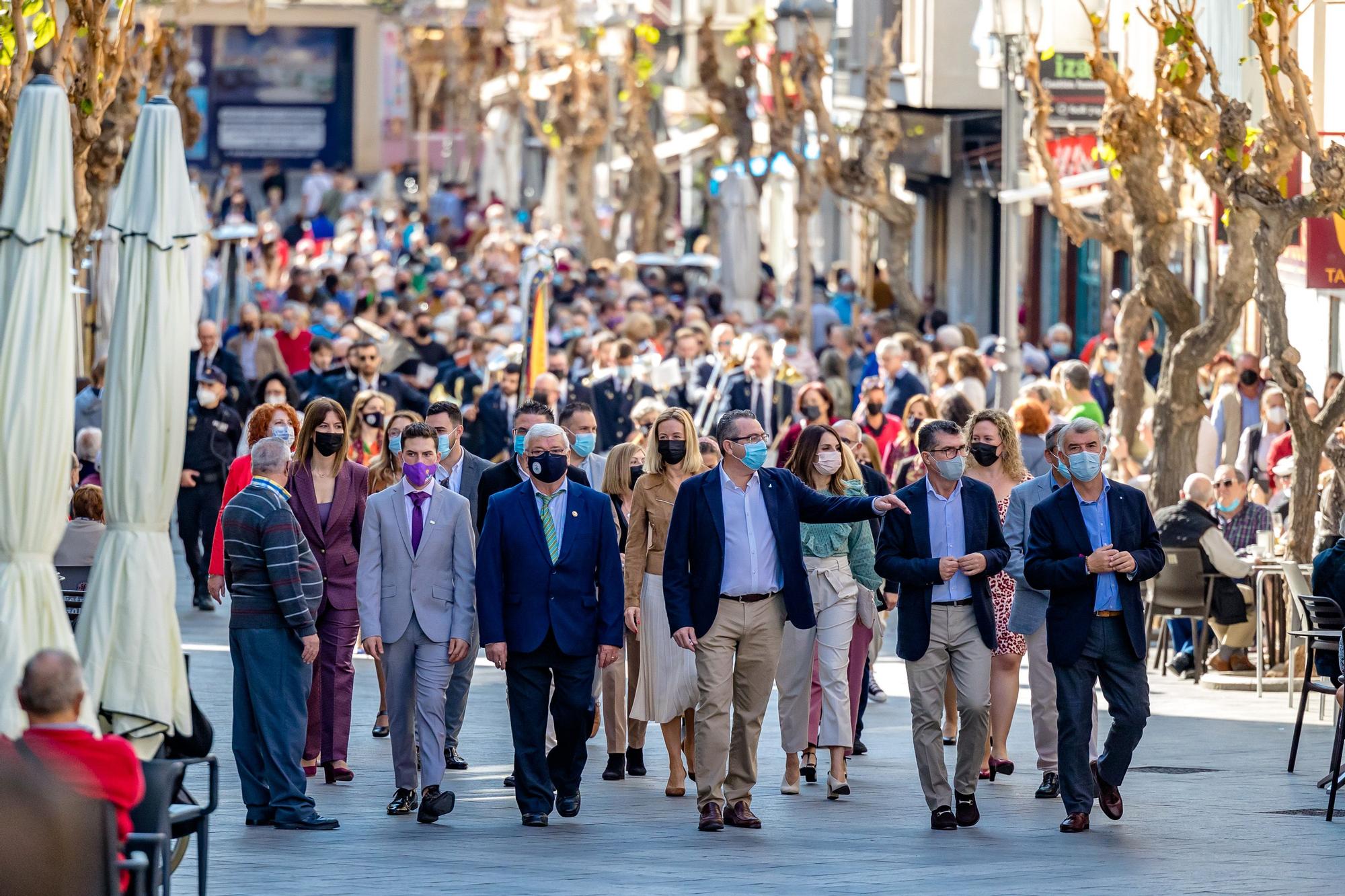 Música y pólvora dan inicio a las Fiestas Mayores Patronales de Benidorm