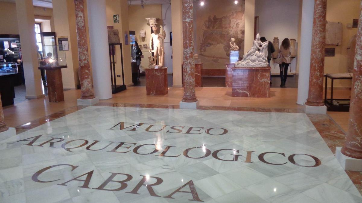 Un espacio del Museo Arqueológico de Cabra.
