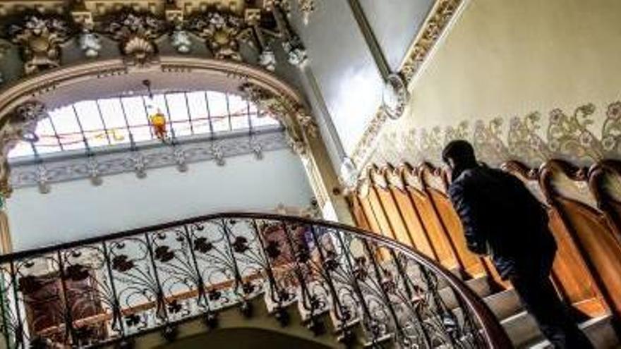 Escaleras de la Casa Museo Modernista de Novelda, propiedad de la Fundación.