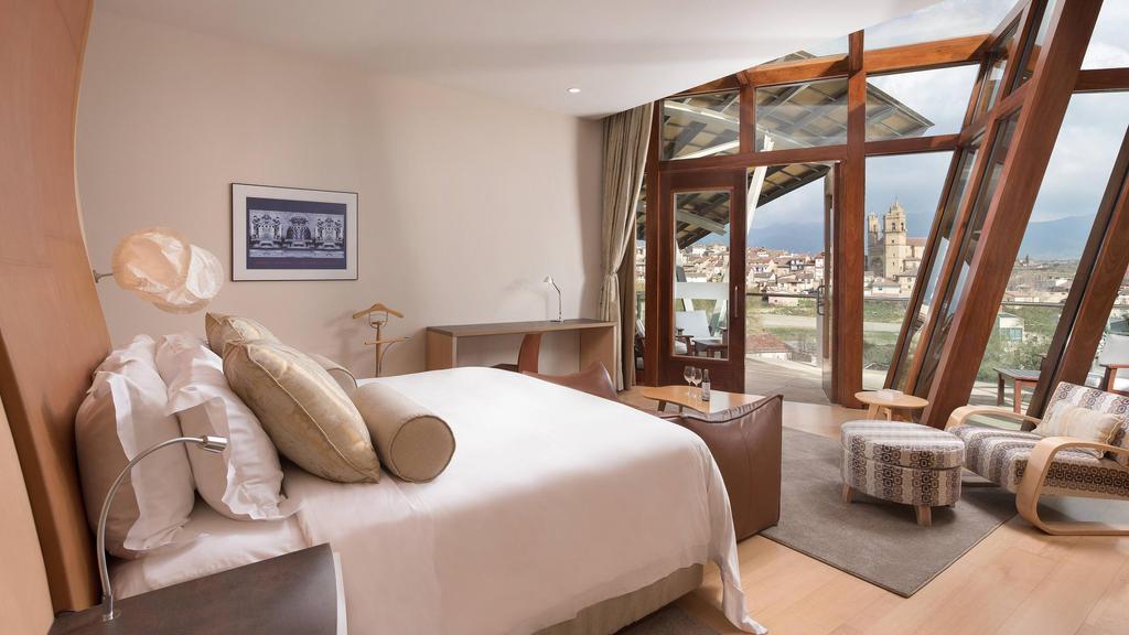 Vista al Hotel Marqués de Riscal, a Luxury Collection Hotel, Elciego