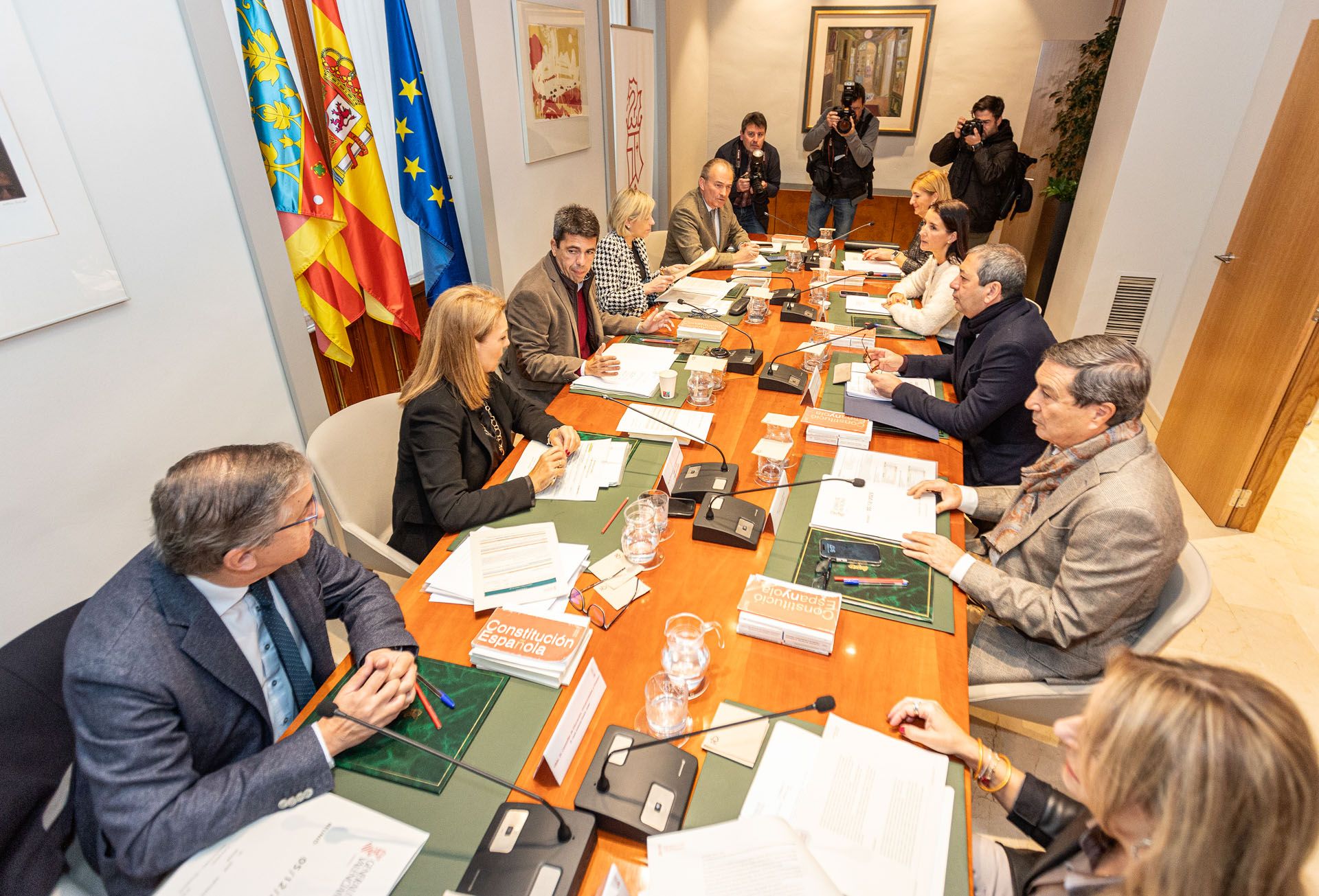 Mazón preside la reunión del Consell en Alicante