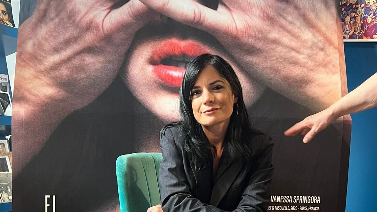 La directora de cine Vanessa Filho dirige 'El consentimiento'.