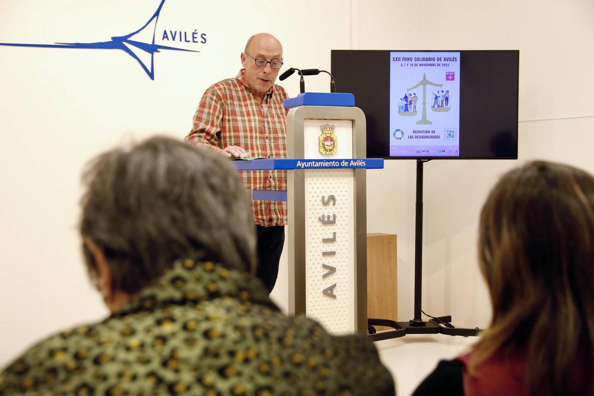 Agustín Medina, durante la presentación del Foro Solidario