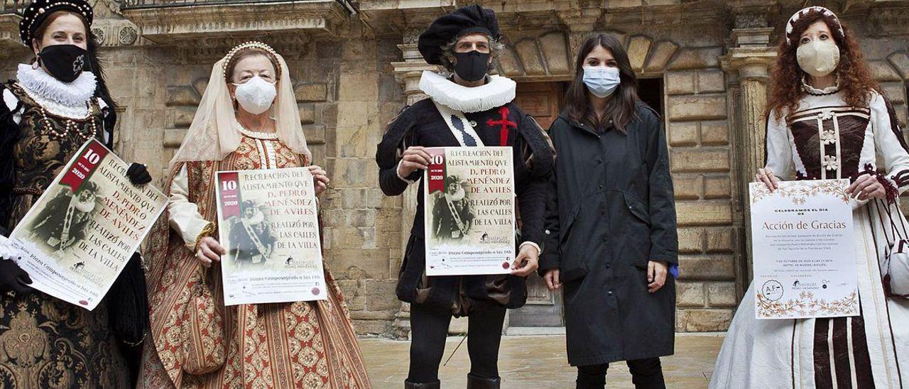 Por la izquierda, Cani Vidal, Pilar Rodríguez, Pablo Castañón (Pedro Menéndez), Raquel Ruiz y Beatriz Ayuso, ayer, en Camposagrado.