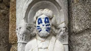 Vandalismo no casco vello: as agresións máis soadas contra monumentos históricos