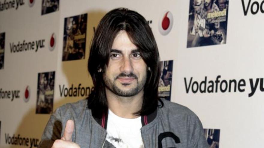 El chat con Melendi se pospone