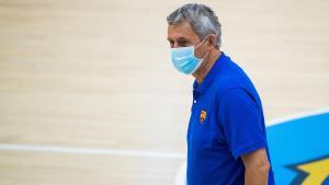 Svetislav Pesic durante un entrenamiento del Barça.