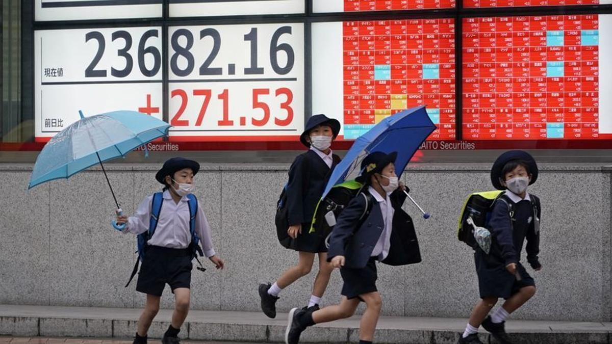 Niños japoneses.