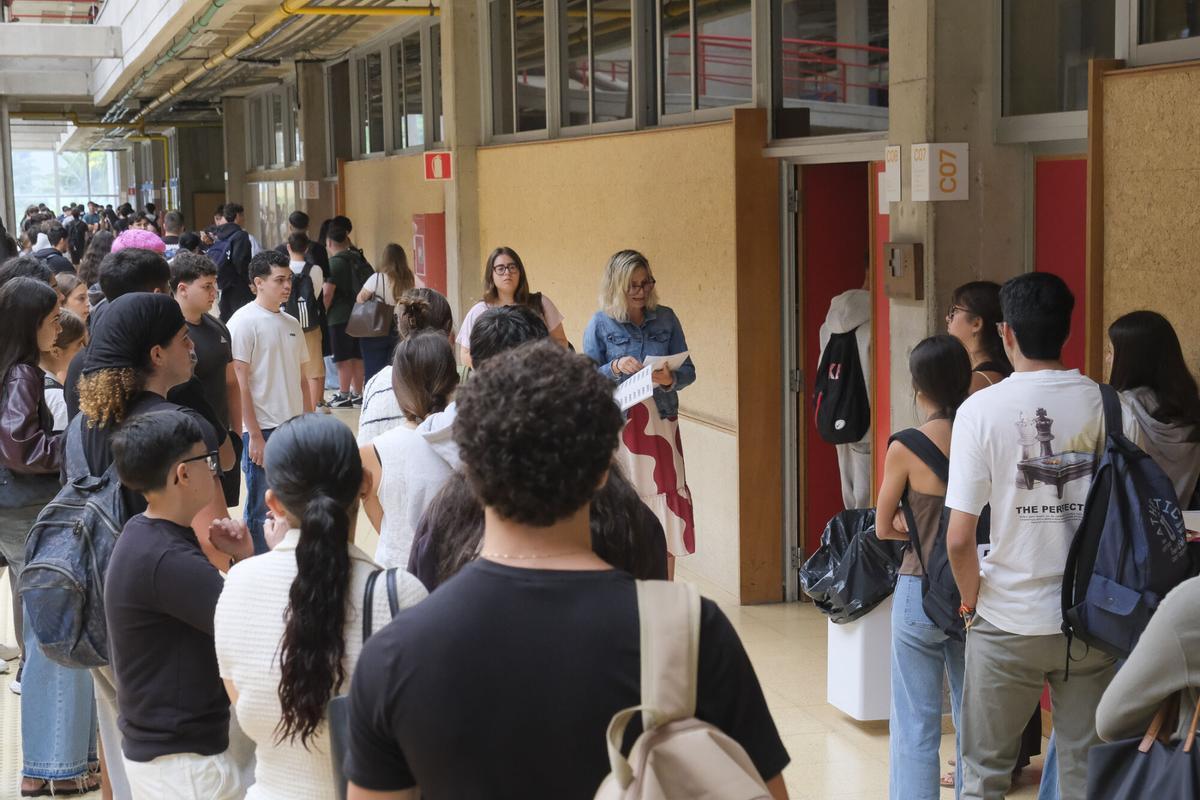 Primer día de la convocatoria de la PAU extraordinaria