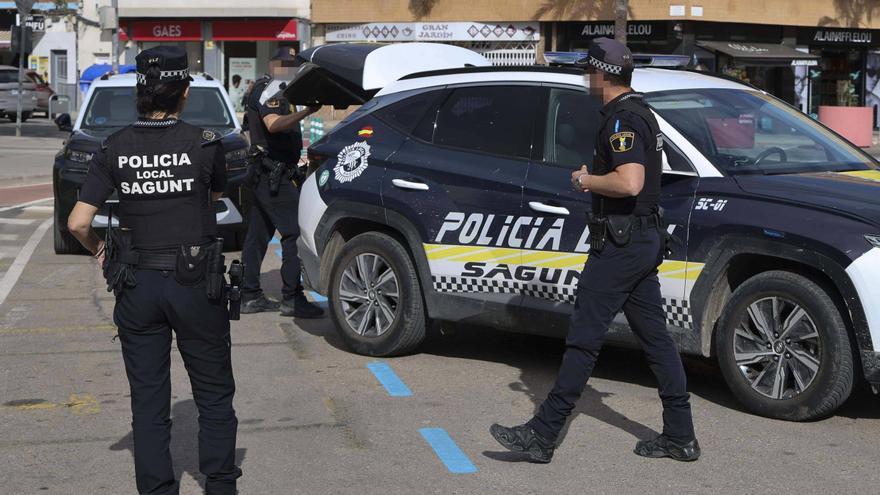Más de cien aspirantes se disputan las 13 nuevas plazas de policía en Sagunt