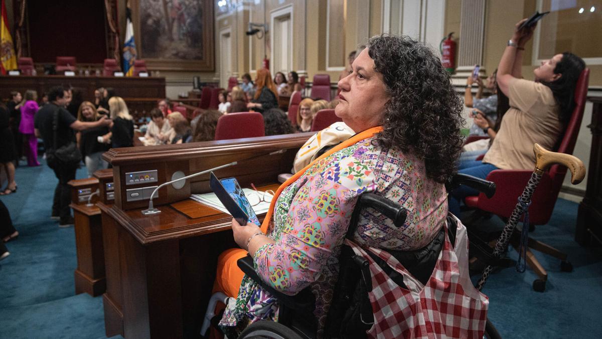 Mujeres con discapacidad en el Parlamento de Canarias