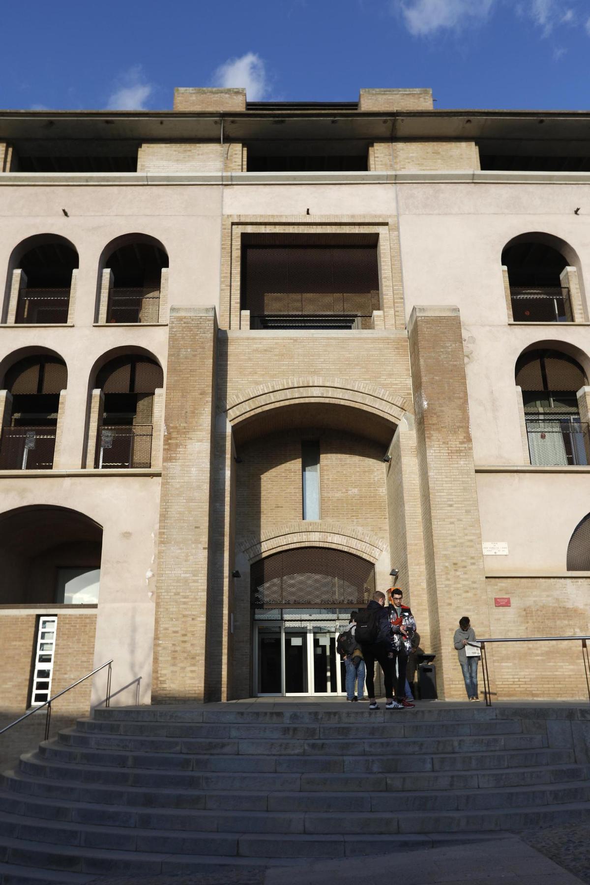 Exterior de la Universitat de Girona, al campus del barri vell.