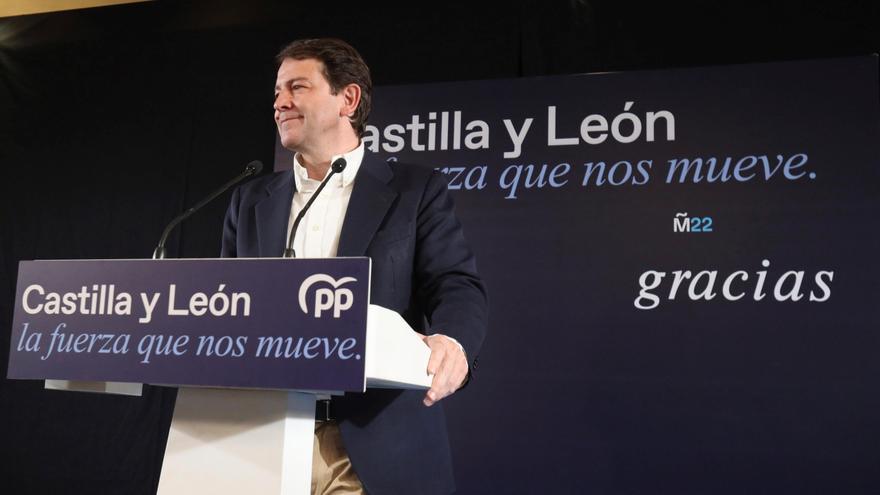 El PP gana por la mínima en Castilla y León y depende de Vox para formar Gobierno