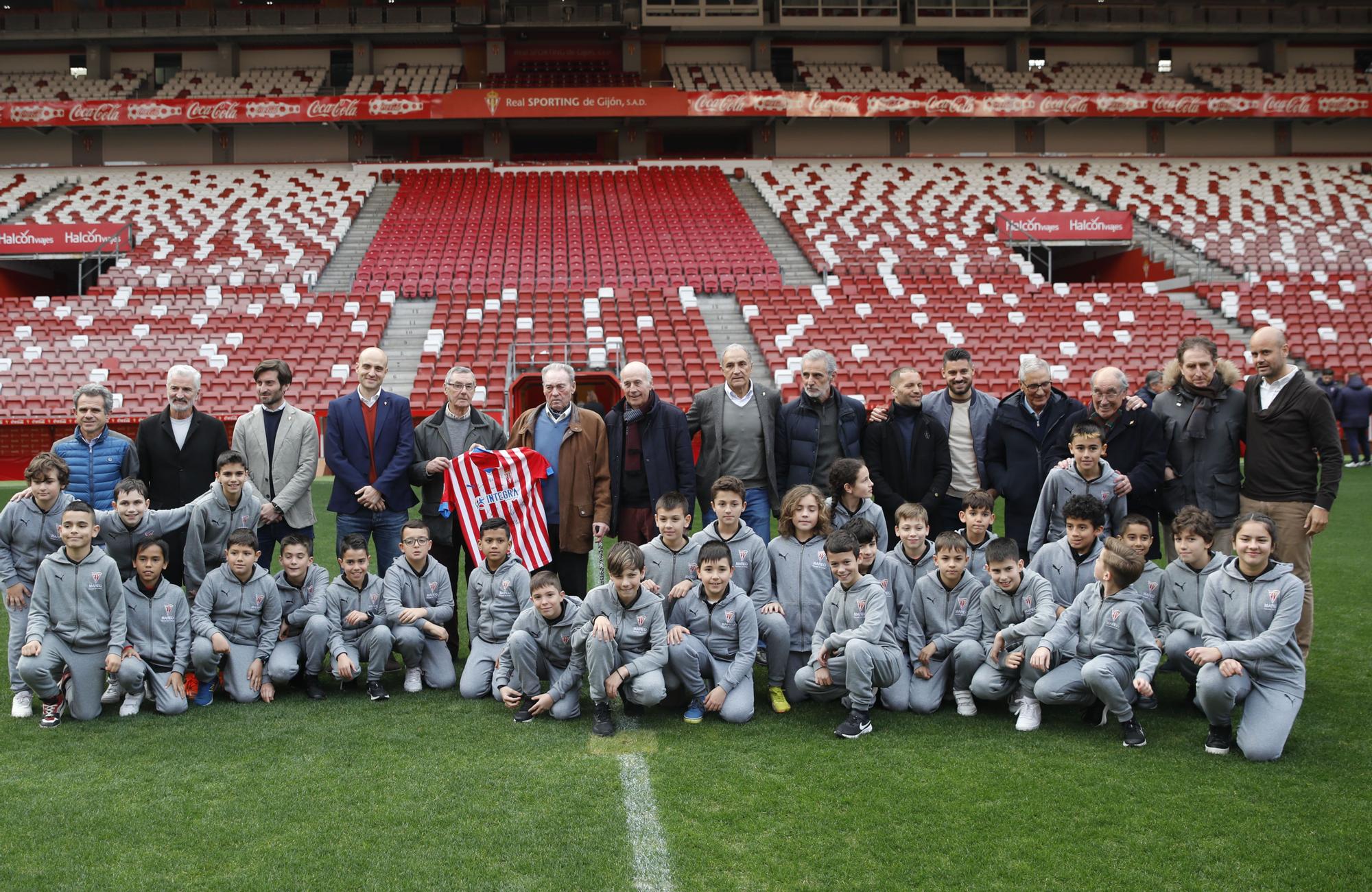 El homenaje del Sporting a Prendes, en imágenes